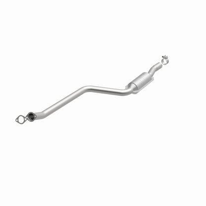 MagnaFlow BMW 530xi OEM Grade Federal / EPA Compliant Direct-Fit Catalytic Converter 52480 360 Degree Image Set