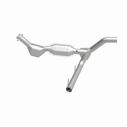 MagnaFlow Ford F-150 California Grade CARB Compliant Direct-Fit Catalytic Converter 447140 360 Degree Image Set