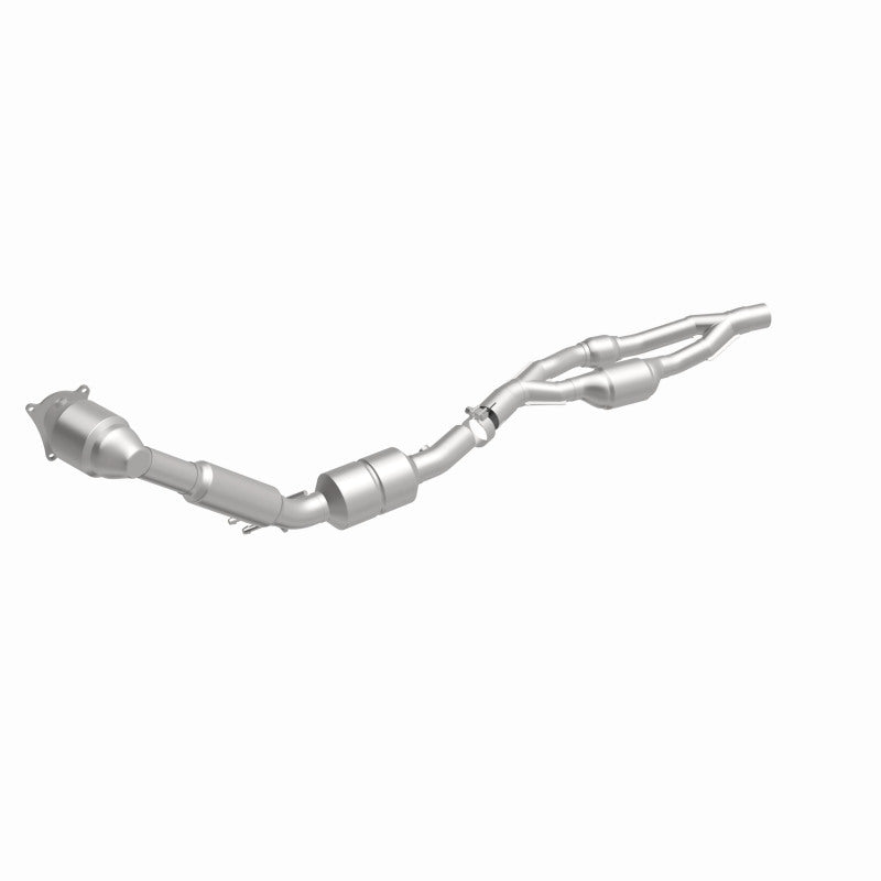MagnaFlow Audi OEM Grade Federal / EPA Compliant Direct-Fit Catalytic Converter 49715 360 Degree Image Set