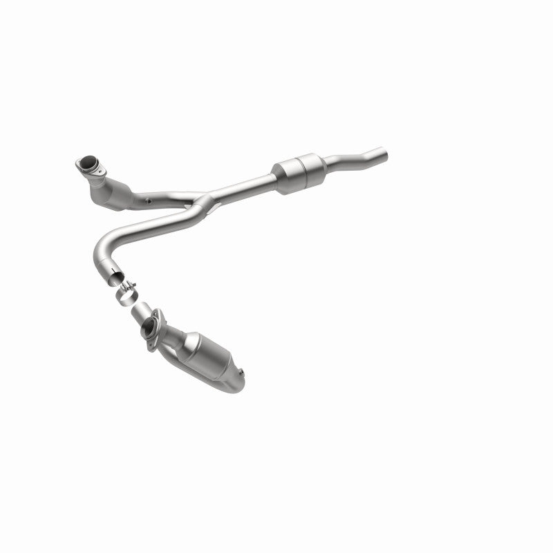 MagnaFlow Dodge Ram 1500 OEM Grade Federal / EPA Compliant Direct-Fit Catalytic Converter 49554 360 Degree Image Set
