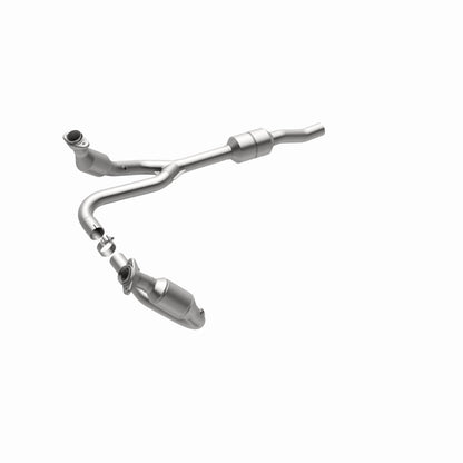 MagnaFlow Dodge Ram 1500 OEM Grade Federal / EPA Compliant Direct-Fit Catalytic Converter 49554 360 Degree Image Set