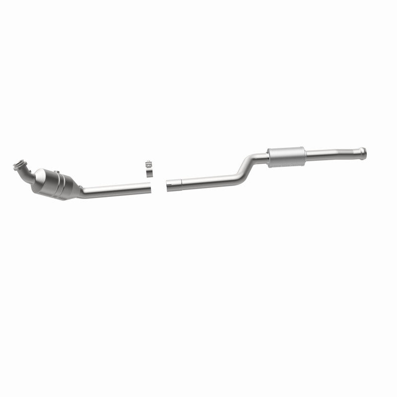 MagnaFlow Mercedes-Benz California Grade CARB Compliant Direct-Fit Catalytic Converter 5561916 360 Degree Image Set