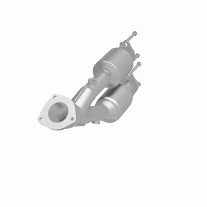MagnaFlow Jeep Cherokee OEM Grade Federal / EPA Compliant Direct-Fit Catalytic Converter 49465 360 Degree Image Set
