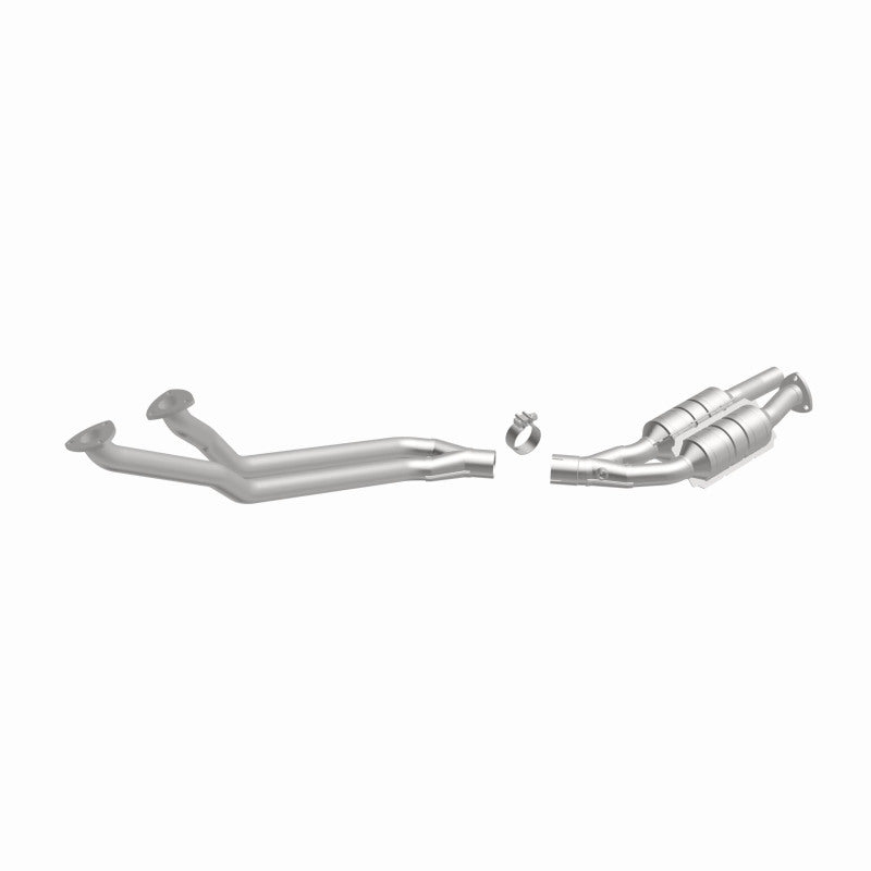 MagnaFlow BMW 525i Standard Grade Federal / EPA Compliant Direct-Fit Catalytic Converter 23808 360 Degree Image Set