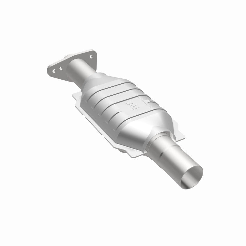 MagnaFlow Standard Grade Federal / EPA Compliant Direct-Fit Catalytic Converter 23447 360 Degree Image Set