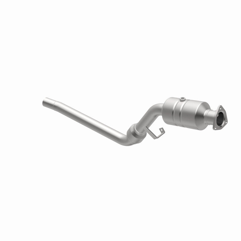 MagnaFlow Audi A4 Quattro OEM Grade Federal / EPA Compliant Direct-Fit Catalytic Converter 51124 360 Degree Image Set