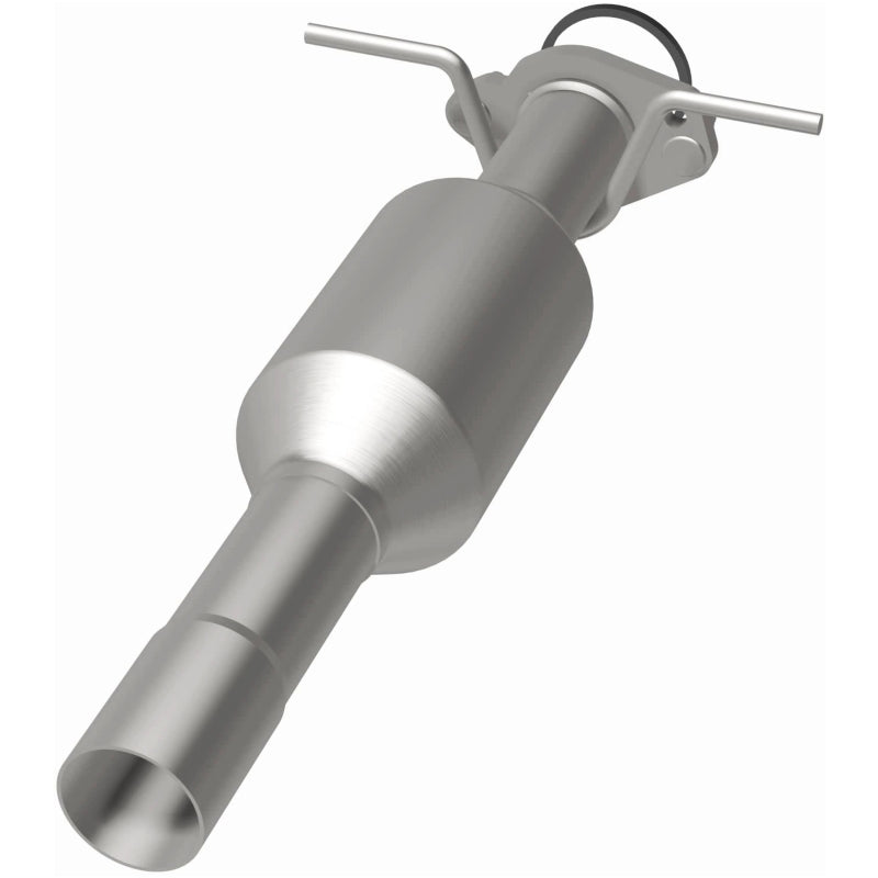 MagnaFlow Ford Focus OEM Grade Federal / EPA Compliant Direct-Fit Catalytic Converter 49196 Photo - out of package