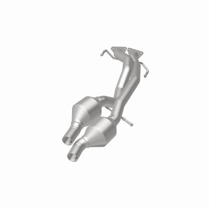 MagnaFlow OEM Grade Federal / EPA Compliant Direct-Fit Catalytic Converter 51957 360 Degree Image Set