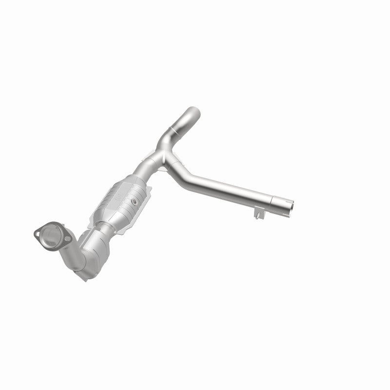 MagnaFlow Ford Expedition OEM Grade Federal / EPA Compliant Direct-Fit Catalytic Converter 51116 360 Degree Image Set