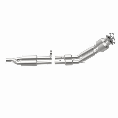 MagnaFlow Volkswagen Passat HM Grade Federal / EPA Compliant Direct-Fit Catalytic Converter 24379 360 Degree Image Set