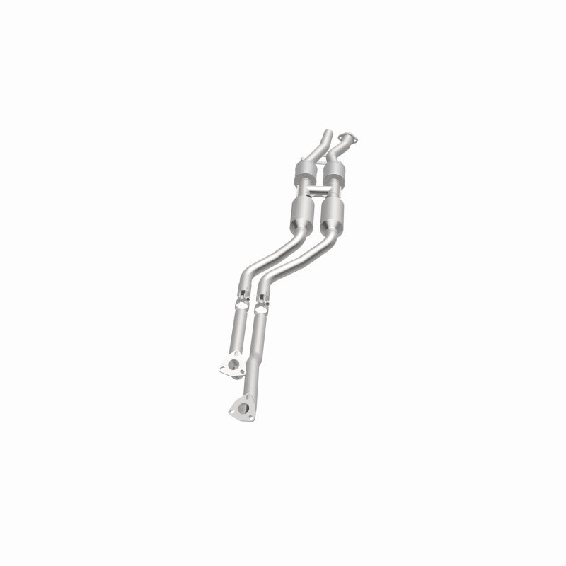 MagnaFlow BMW HM Grade Federal / EPA Compliant Direct-Fit Catalytic Converter 24021 360 Degree Image Set