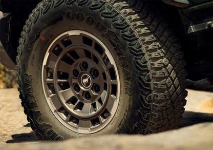 Ford Racing 21-23 Bronco 17x8.5 Wheel Kit - Sinister Bronze M-1007K-P1785BRN M-1007K-P1785BRN Photo - Mounted