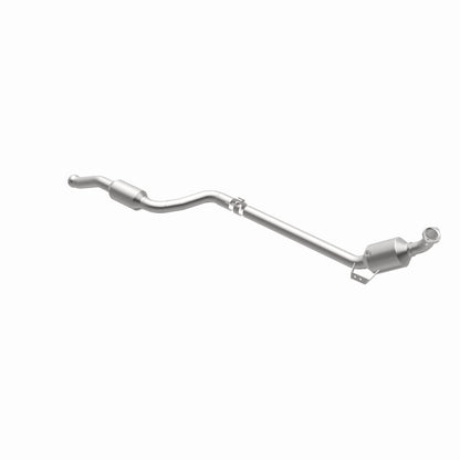 MagnaFlow Mercedes-Benz GLK350 OEM Grade Federal / EPA Compliant Direct-Fit Catalytic Converter 21-439 360 Degree Image Set