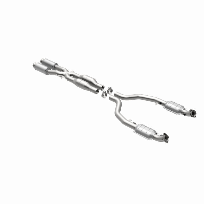 MagnaFlow BMW M3 California Grade CARB Compliant Direct-Fit Catalytic Converter 5411031 360 Degree Image Set
