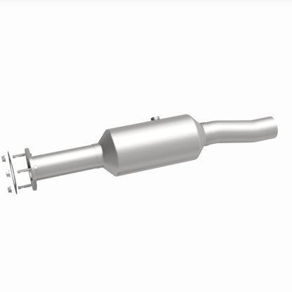 Magnaflow 16-19 Ford E-450 Super Duty Base V10 6.8L Underbody Direct-Fit Catalytic Converter 280446 280446 360 Degree Image Set