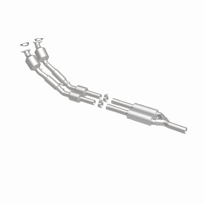 MagnaFlow Volkswagen Passat California Grade CARB Compliant Direct-Fit Catalytic Converter 551838 360 Degree Image Set