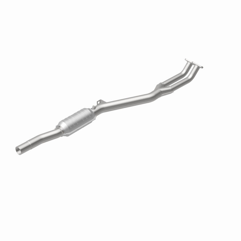 MagnaFlow BMW Standard Grade Federal / EPA Compliant Direct-Fit Catalytic Converter 93685 360 Degree Image Set