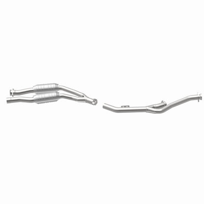 MagnaFlow Mercedes-Benz Standard Grade Federal / EPA Compliant Direct-Fit Catalytic Converter 93378 360 Degree Image Set