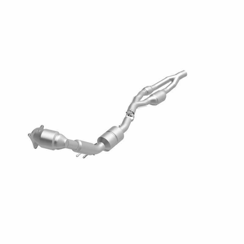 MagnaFlow Audi OEM Grade Federal / EPA Compliant Direct-Fit Catalytic Converter 49715 360 Degree Image Set