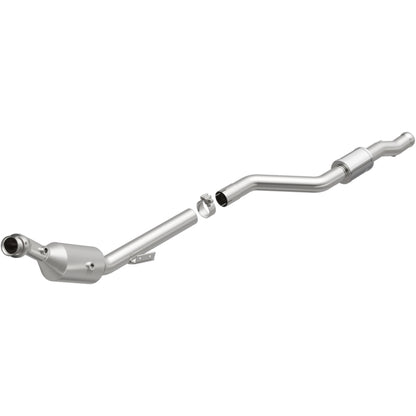 MagnaFlow Mercedes-Benz OEM Grade Federal / EPA Compliant Direct-Fit Catalytic Converter 21-570 Photo - Primary