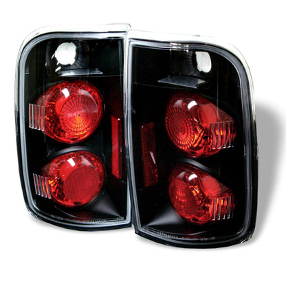 Spyder Chevy Blazer 95-05/Oldsmobile Bravada 96-01 Euro Tail Lights Blk ALT-YD-CB95-BK 5001146 5001146 Photo - Primary