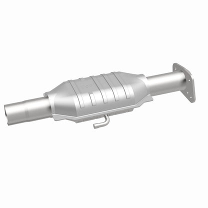 MagnaFlow California Grade CARB Compliant Direct-Fit Catalytic Converter 3322456 360 Degree Image Set