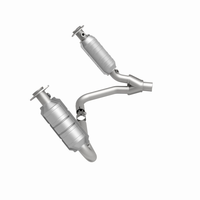 MagnaFlow OEM Grade Federal / EPA Compliant Direct-Fit Catalytic Converter 49462 360 Degree Image Set