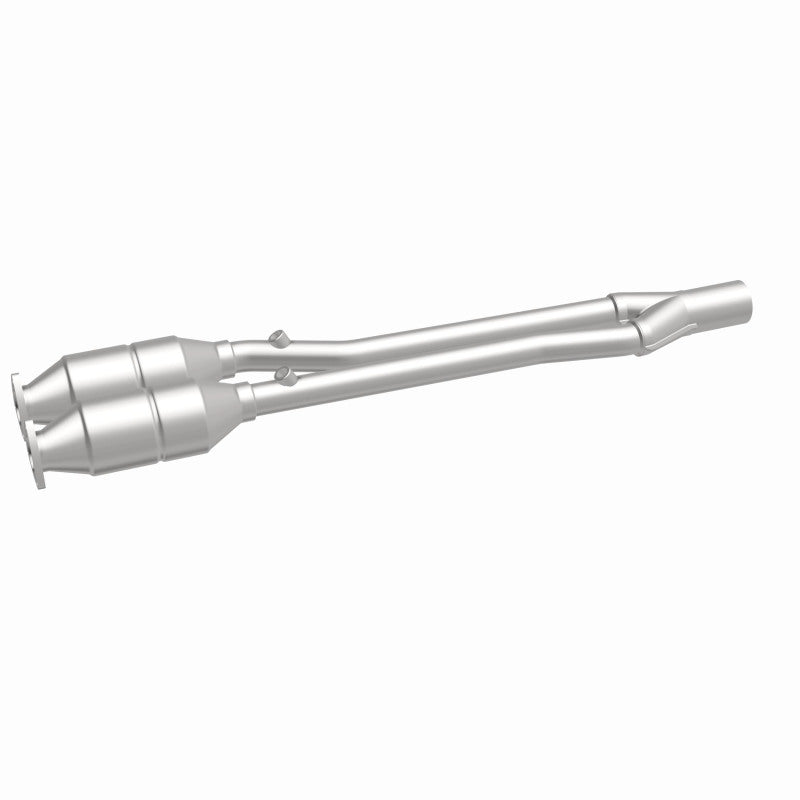 MagnaFlow HM Grade Federal / EPA Compliant Direct-Fit Catalytic Converter 24157 360 Degree Image Set