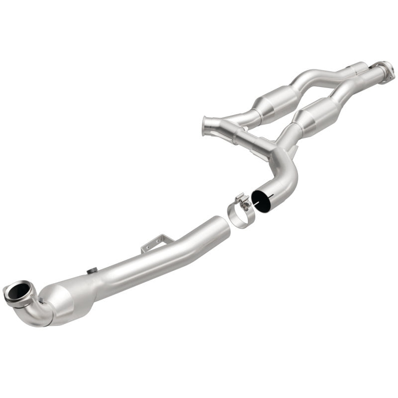 MagnaFlow Mercedes-Benz HM Grade Federal / EPA Compliant Direct-Fit Catalytic Converter 24334 Photo - Primary