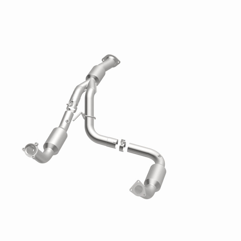 MagnaFlow California Grade CARB Compliant Direct-Fit Catalytic Converter 5582113 360 Degree Image Set