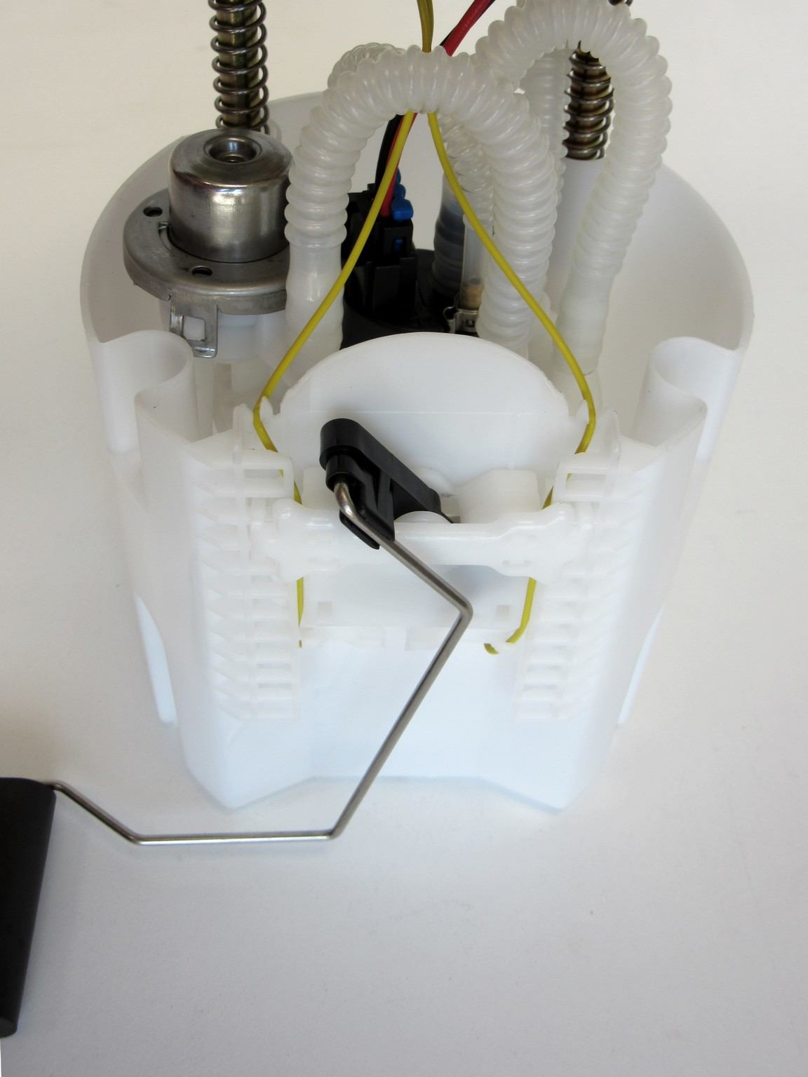 Autobest Fuel Pump Module Assembly F2717A