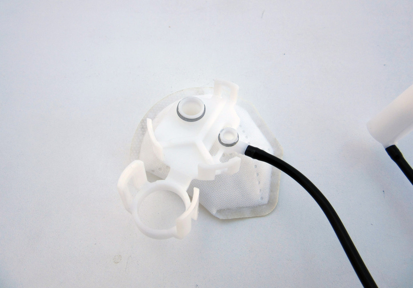 Autobest Fuel Pump and Strainer Set F4737