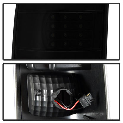 SPYDER xTune 99-02 Chevy Silverado 1500 (w/o Stepside) LED Tail Lights - Blk Smoke (ALT-JH-CSIL99-LED-BSM) 9037603