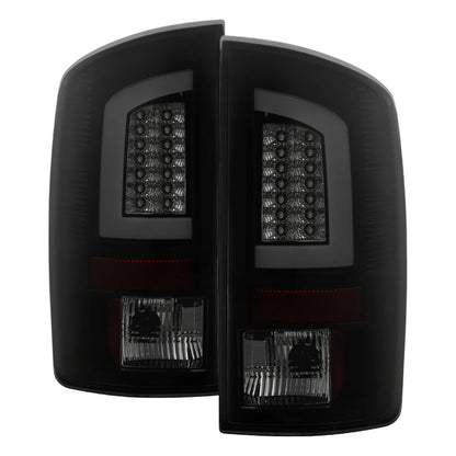 Spyder 02-06 Dodge Ram 1500 V3 Light Bar LED Tail Light - Blk Smoke (ALT-YD-DRAM02V3-LBLED-BSM) 5084125