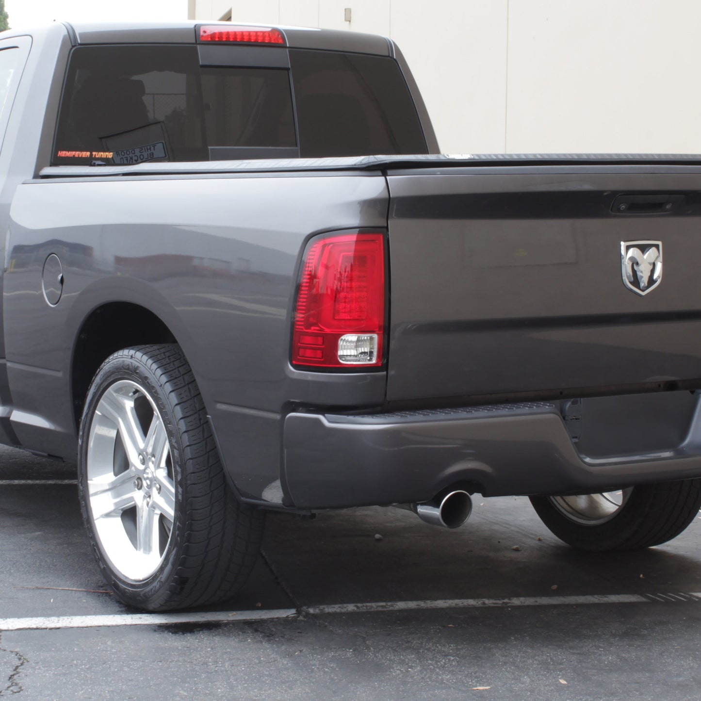 Spyder 09-16 Dodge Ram 1500 Light Bar LED Tail Lights - Red Clear ALT-YD-DRAM09V2-LED-RC 5084040