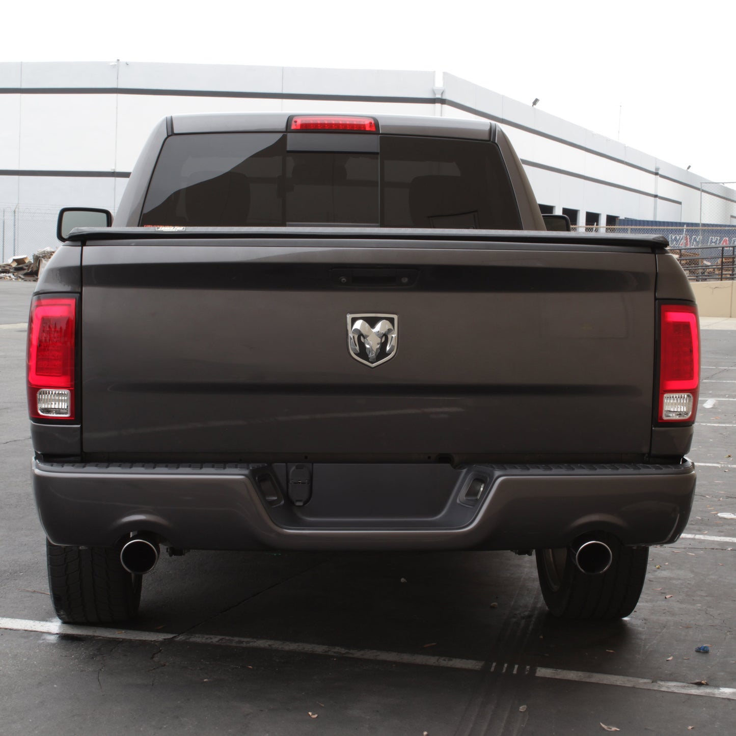 Spyder 09-16 Dodge Ram 1500 Light Bar LED Tail Lights - Red Clear ALT-YD-DRAM09V2-LED-RC 5084040