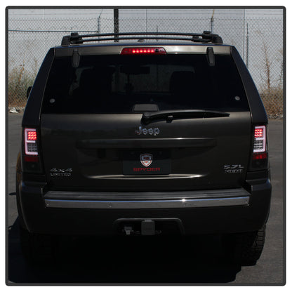Spyder 07-10 Jeep Grand Cherokee Light Bar LED Tail Lights - Black Smoke ALT-YD-JGC07V2-LB-BSM 5086662