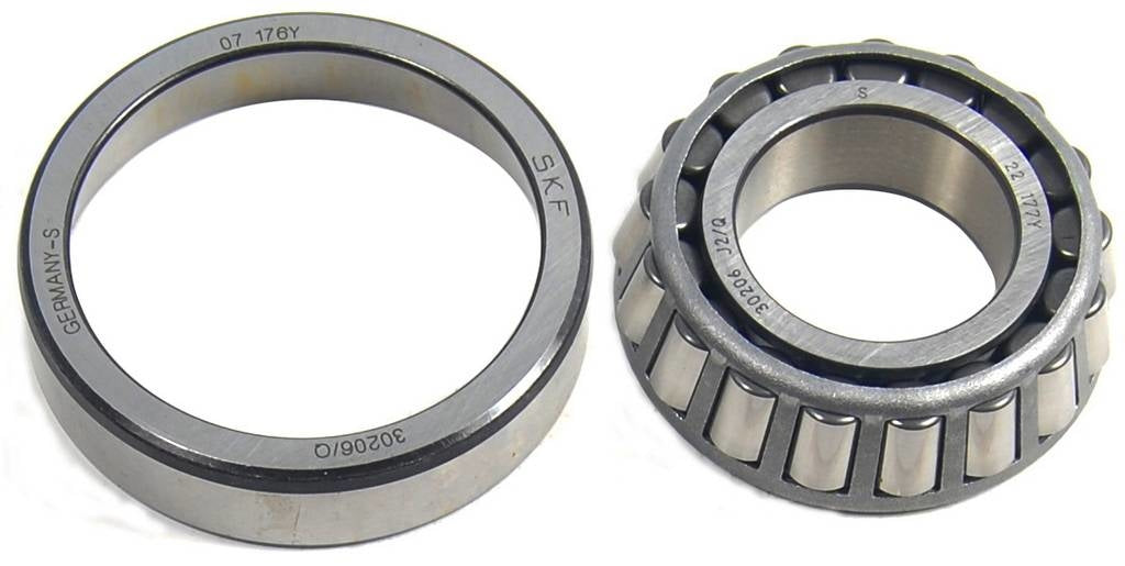 Centric Parts Premium Tapered Roller Wheel Bearing and Race Set for 1970-1994 Classic Cars 410.90006