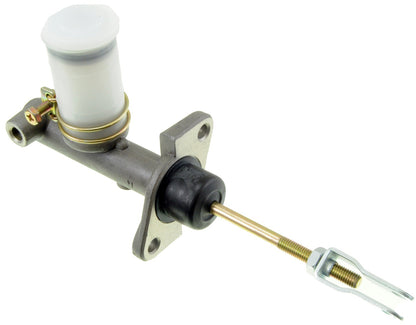 Dorman - First Stop Clutch Master Cylinder for Nissan 720 1994-87, D21 1994-86, Pathfinder 1995-87, Pickup 1996-94 & 1986 CM39605