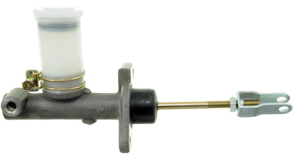 Dorman - First Stop Clutch Master Cylinder for Nissan 720 1994-87, D21 1994-86, Pathfinder 1995-87, Pickup 1996-94 & 1986 CM39605