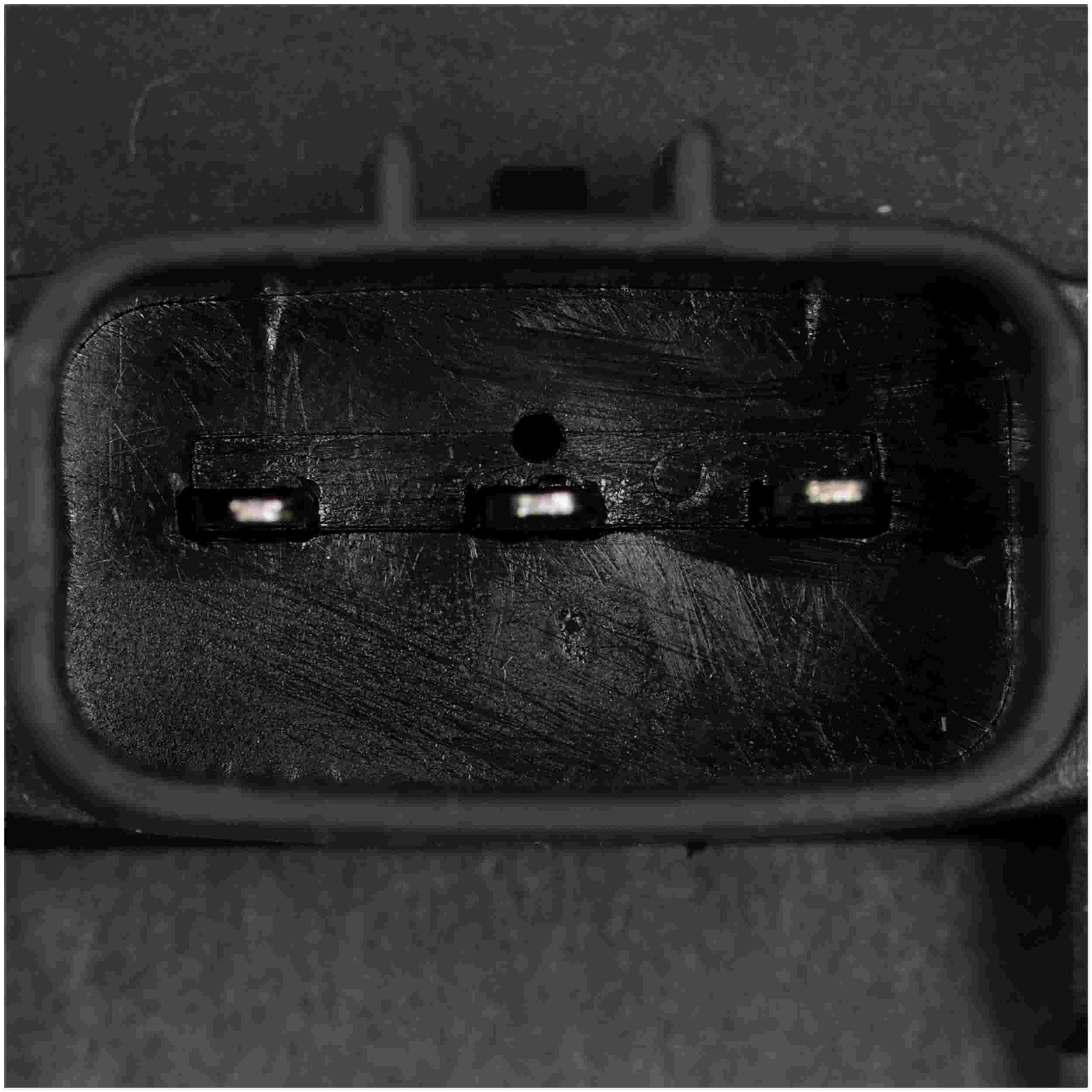 Delphi Mass Air Flow Sensor AF10572