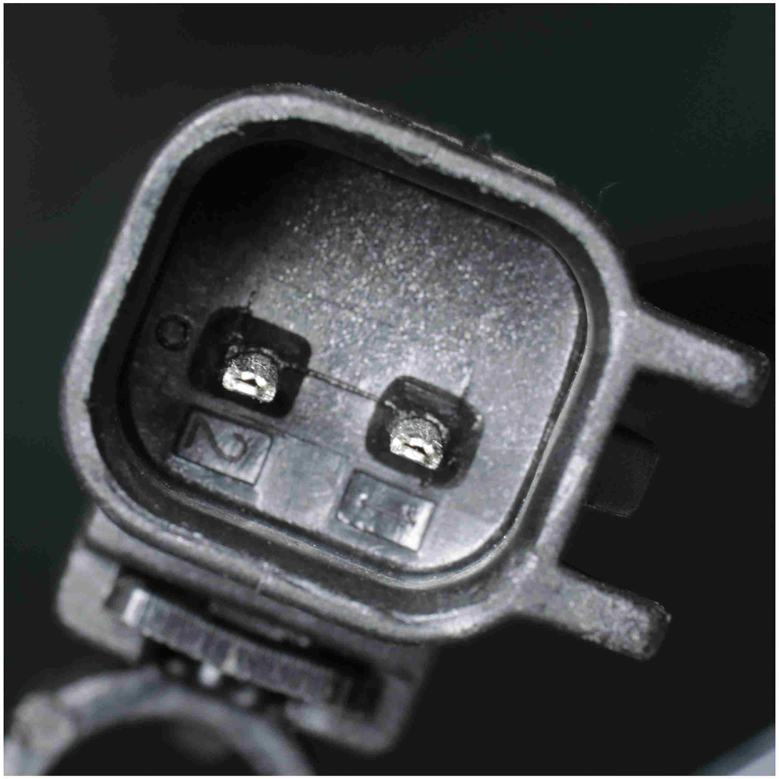 Delphi ABS Wheel Speed Sensor SS20652