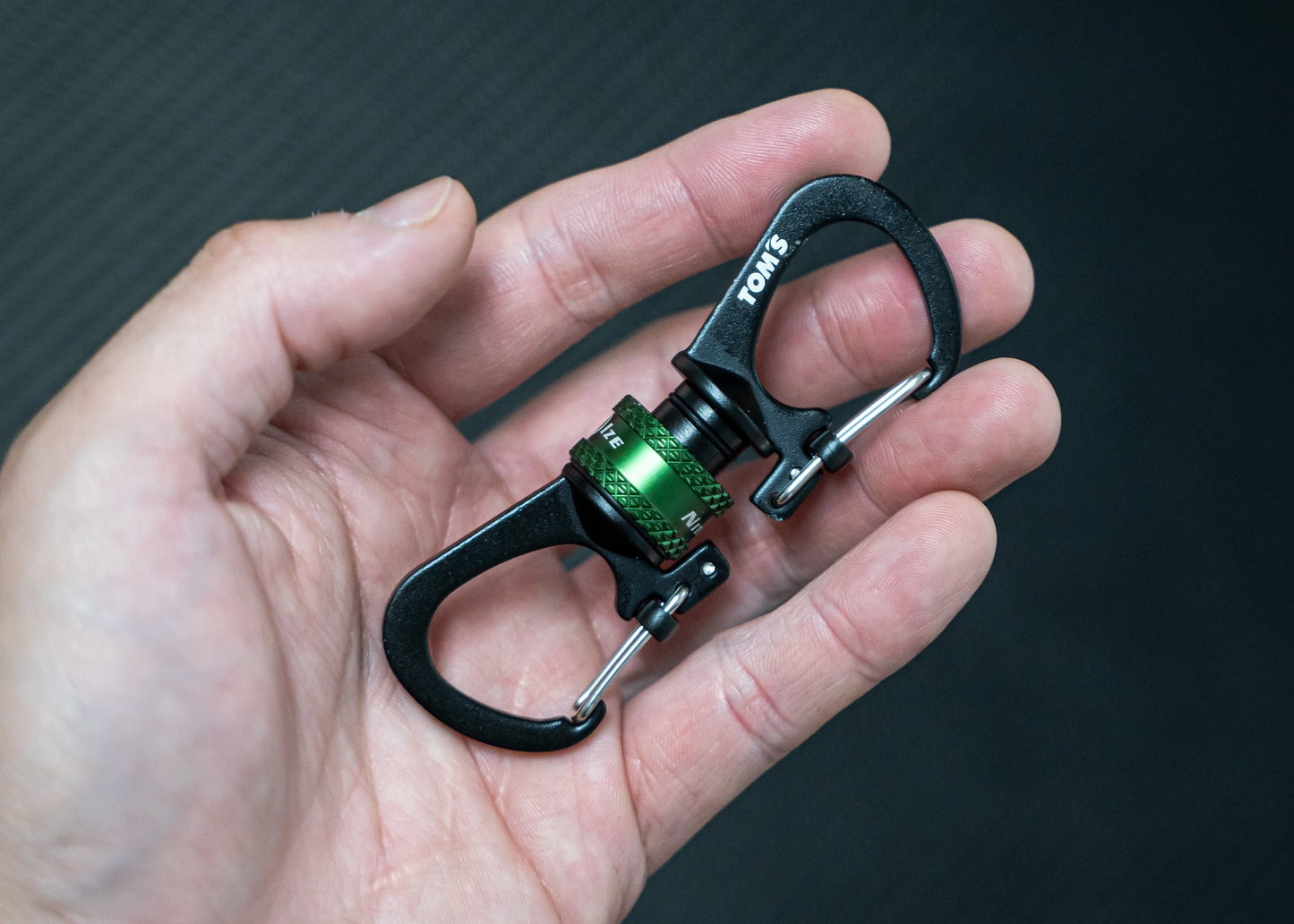 TOM'S Racing NITEIZE x TOM'S Slidelock 360 Magnetic Locking Dual Carabiner