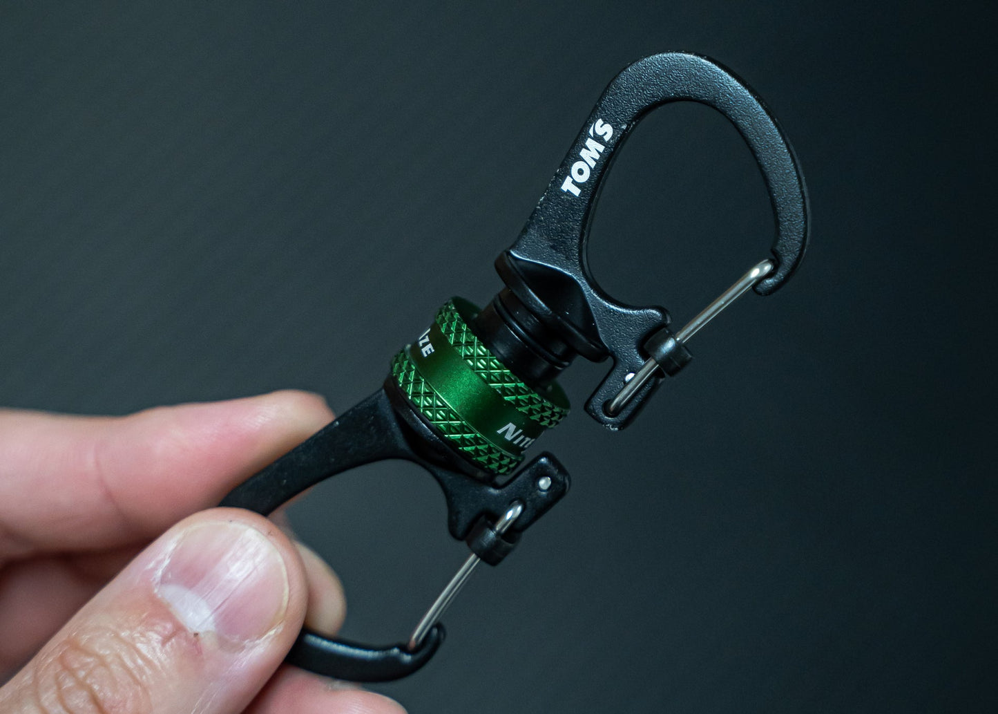 TOM'S Racing NITEIZE x TOM'S Slidelock 360 Magnetic Locking Dual Carabiner