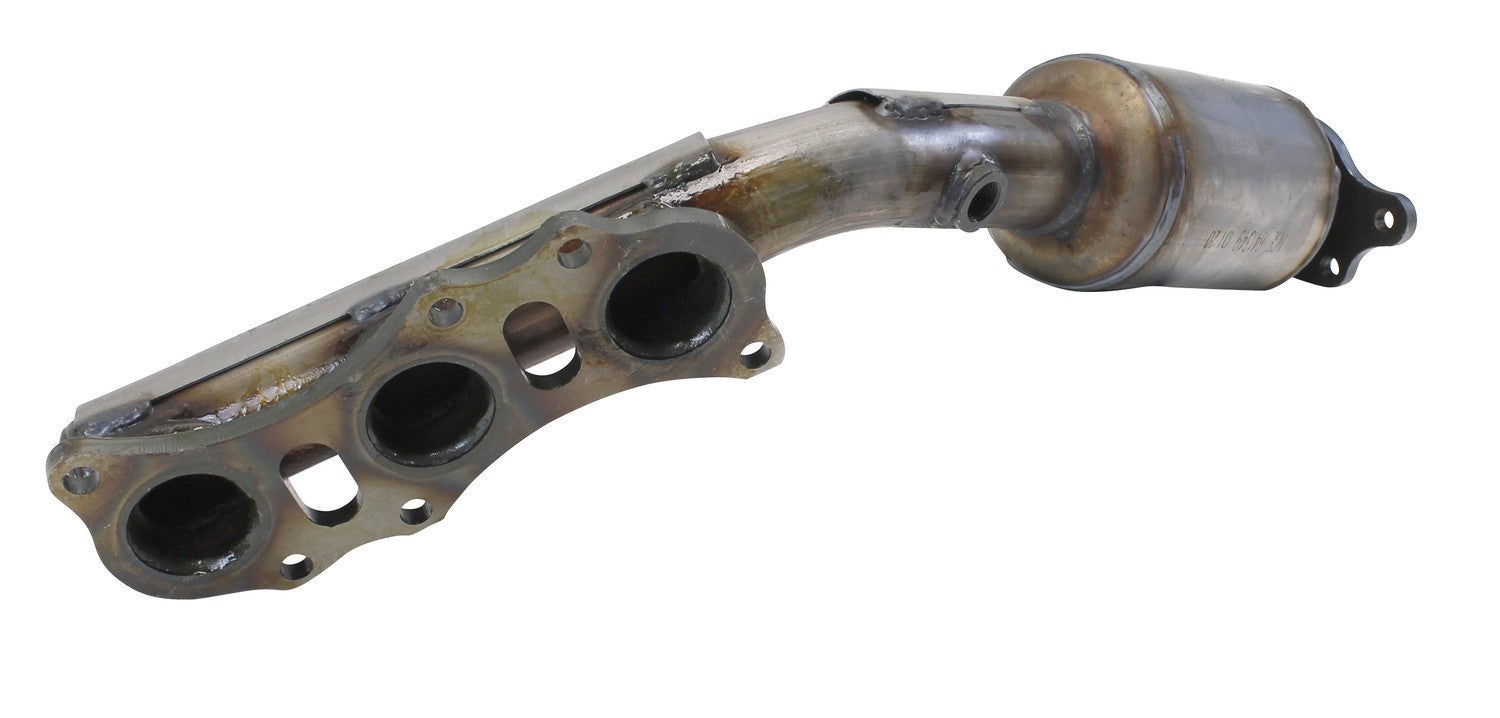 Eastern Catalytic Catalytic Converter with Integrated Exhaust Manifold 40599