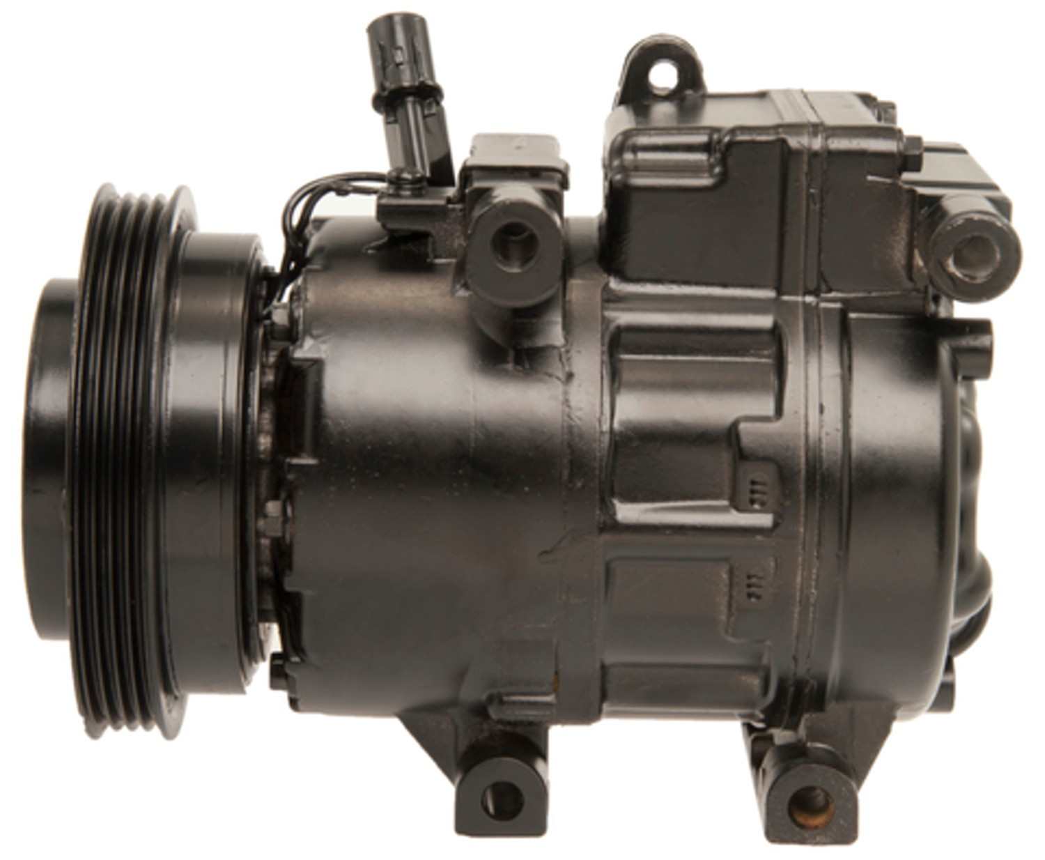 Four Seasons Reman Halla HCC-VS16 Compressor w/ Clutch 157307