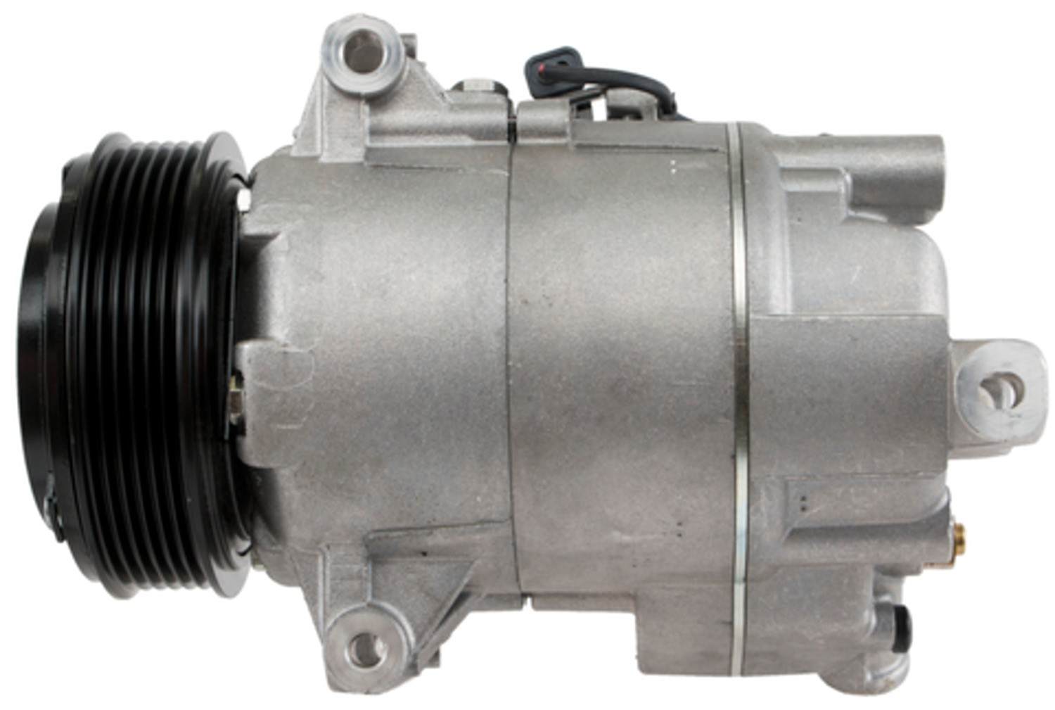 Four Seasons New GM CVC Compressor w/ Clutch 158272