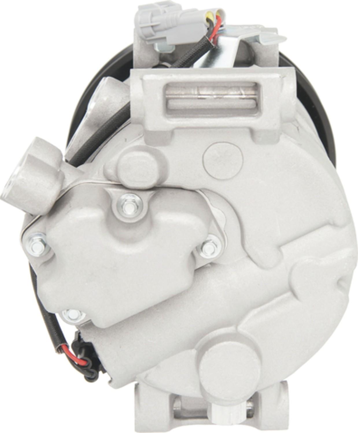 Four Seasons New Nippondenso 5SE11C Compressor w/ Clutch 158318