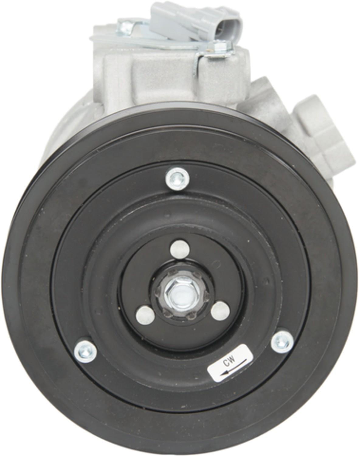 Four Seasons New Nippondenso 5SE11C Compressor w/ Clutch 158318