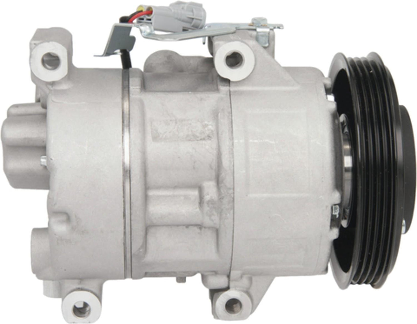 Four Seasons New Nippondenso 5SE11C Compressor w/ Clutch 158318